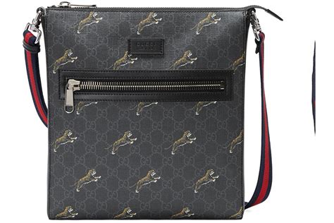 gucci gg supreme tigers messenger black/grey|Gucci Messenger GG Supreme Black/Grey .